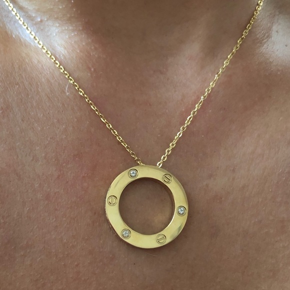 Screw Zirconia Gold Circle Necklace - Picture 13 of 15